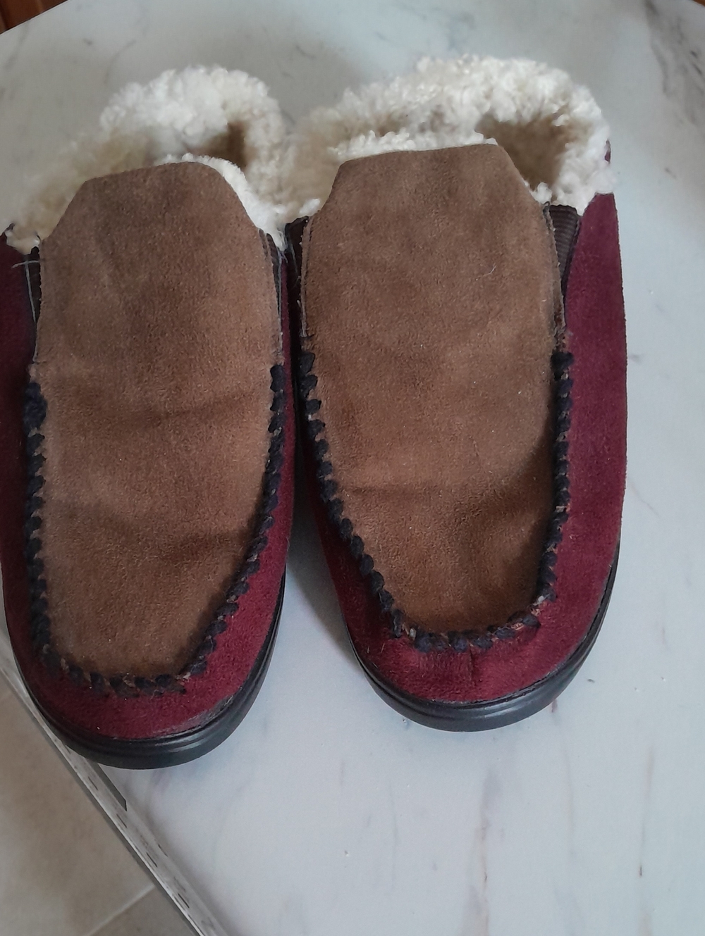 Cozy Two-Tone Suede Moccasin Slippers - Brown & Burgundy
